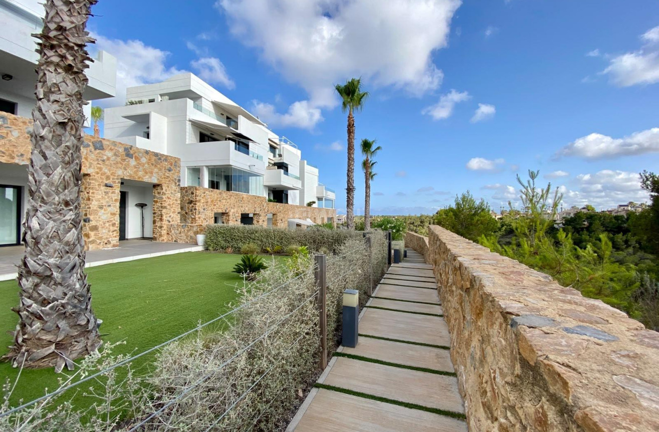 Odsprzedaż - Bungalow - Orihuela Costa - Las Ramblas