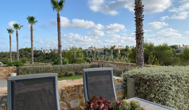 Odsprzedaż - Bungalow - Orihuela Costa - Las Ramblas