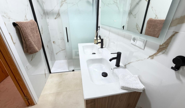 Wiederverkauf - Duplex - Torrevieja - Playa De Los Naufragos