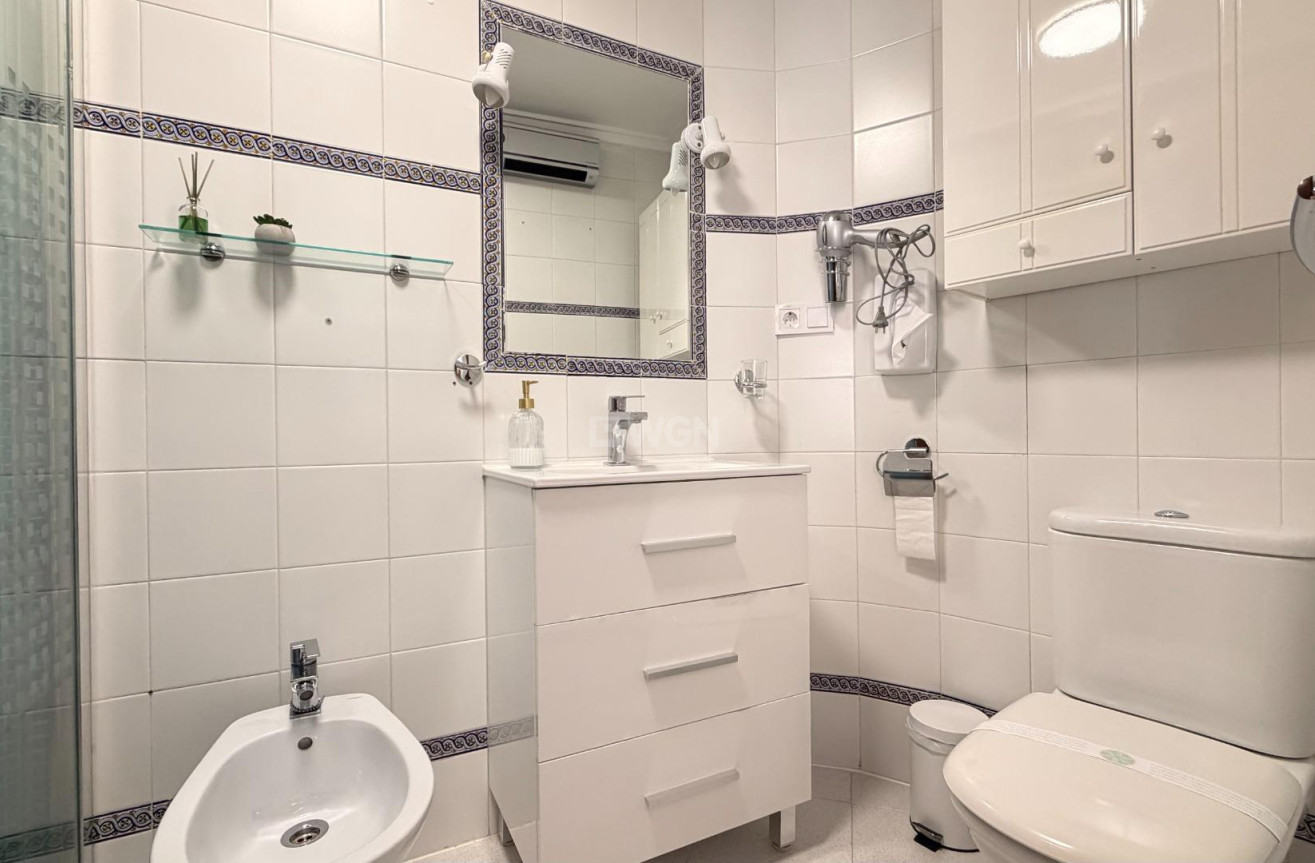 Wiederverkauf - Wohnung - Torrevieja - Habaneras