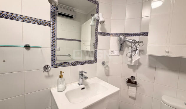 Wiederverkauf - Wohnung - Torrevieja - Habaneras