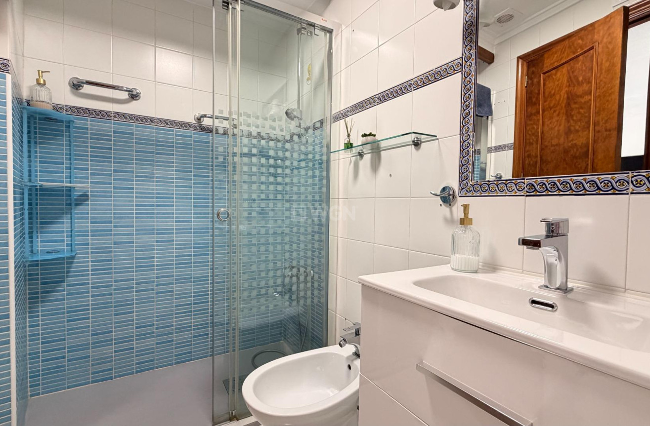 Wiederverkauf - Wohnung - Torrevieja - Habaneras