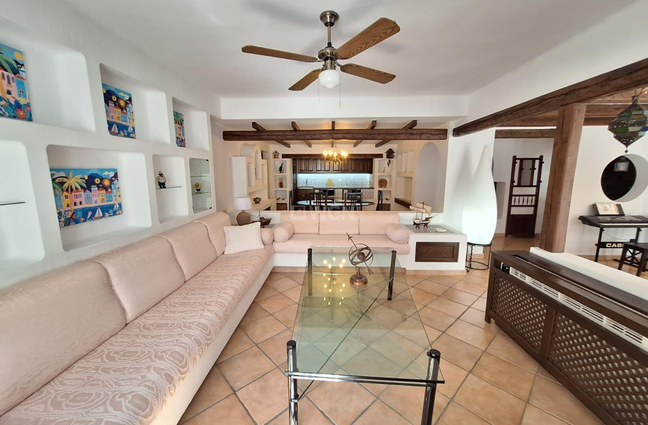 Reventa - Apartamento / piso - Torrevieja - Los Frutales
