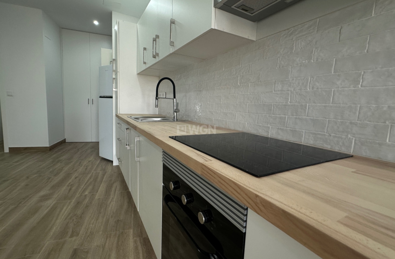 Resale - Apartment / flat - Torrevieja - Costa Blanca