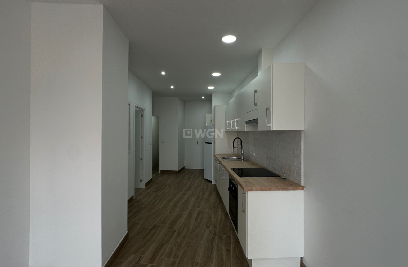 Resale - Apartment / flat - Torrevieja - Costa Blanca