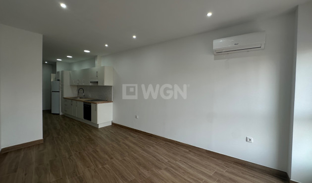 Resale - Apartment / flat - Torrevieja - Costa Blanca