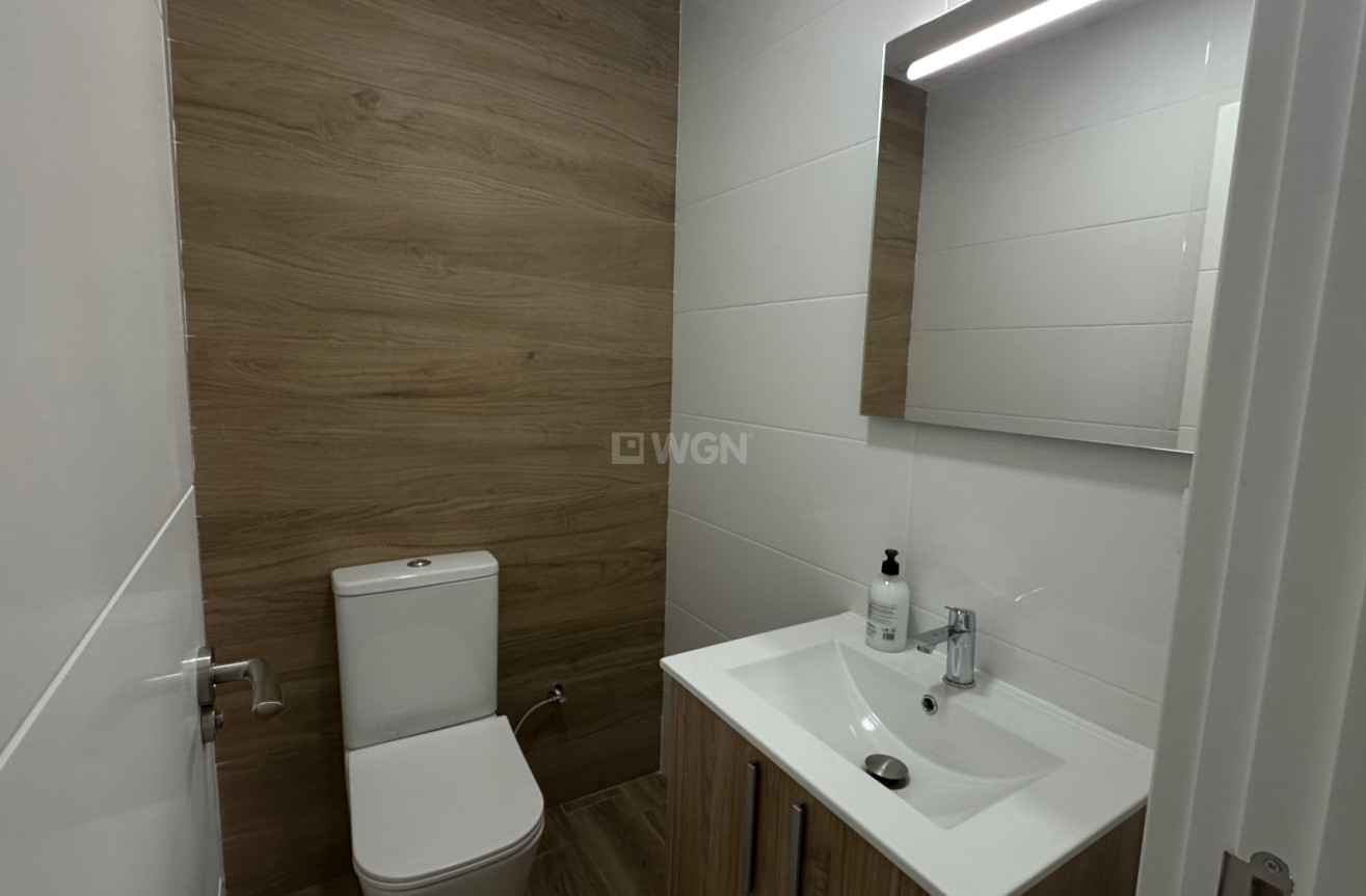 Resale - Apartment / flat - Torrevieja - Costa Blanca