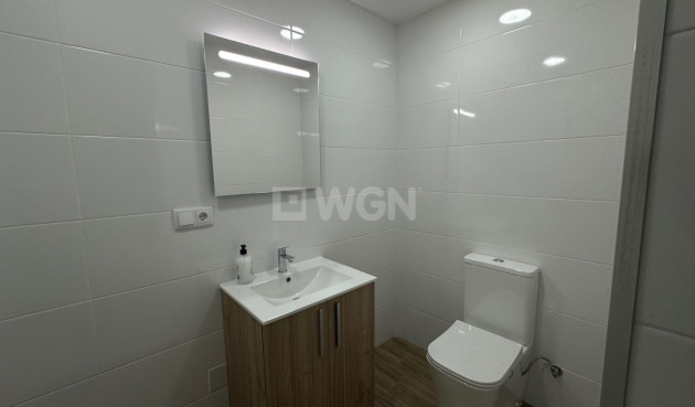 Resale - Apartment / flat - Torrevieja - Costa Blanca