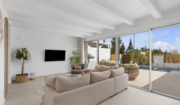 Odsprzedaż - Villa - Los Alcázares - Torre del Rame