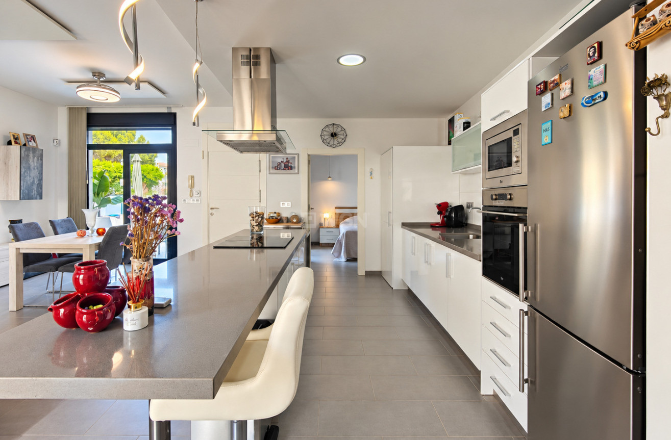 Resale - Villa - Formentera del Segura - Costa Blanca