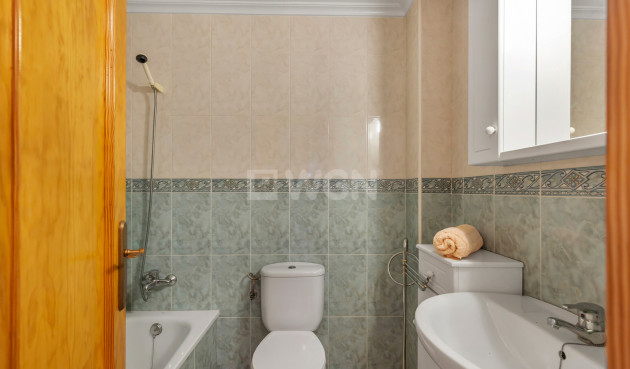 Reventa - Apartamento / piso - Torrevieja - Costa Blanca