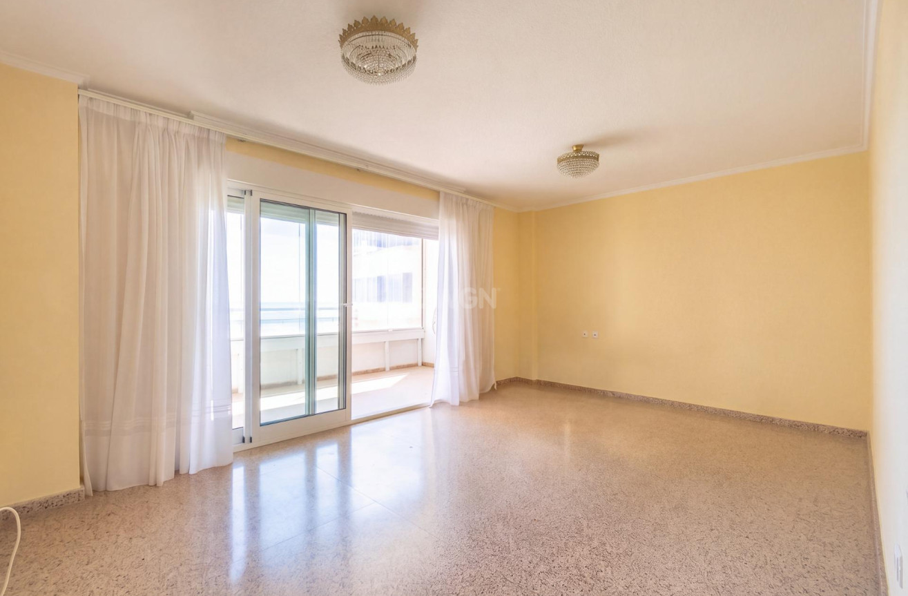 Wiederverkauf - Wohnung - Torrevieja - La Mata Pueblo