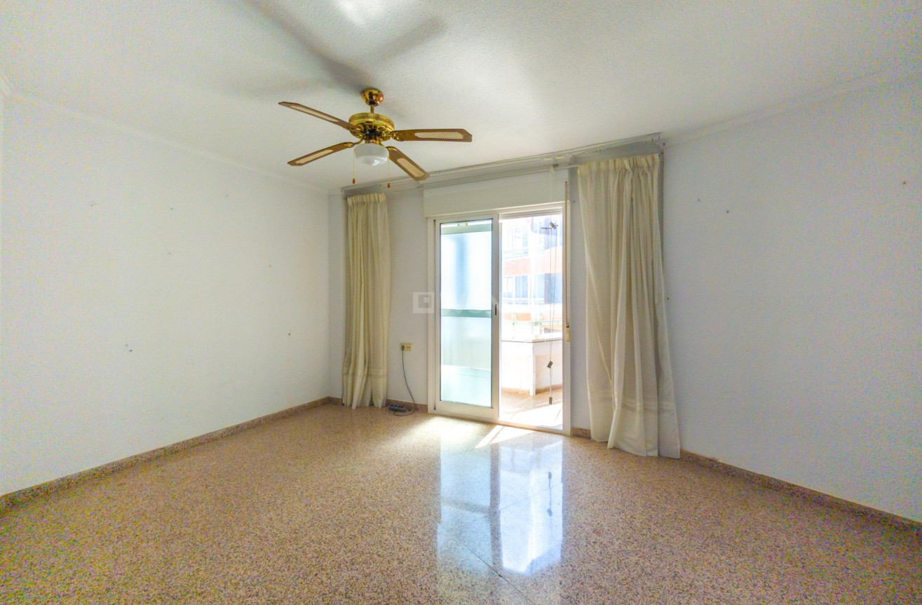 Wiederverkauf - Wohnung - Torrevieja - La Mata Pueblo