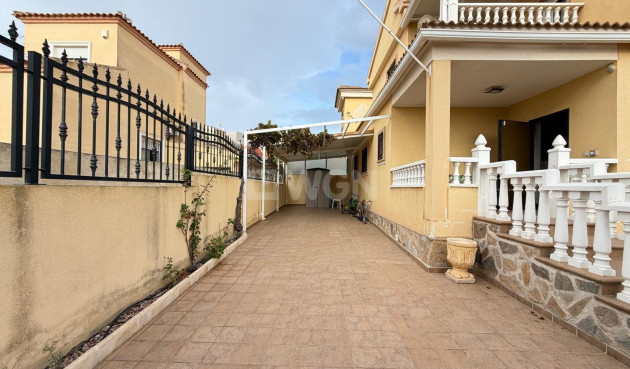Resale - Villa - Orihuela Costa - Lomas De Don Juan