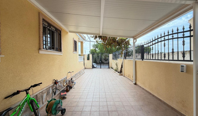 Resale - Villa - Orihuela Costa - Lomas De Don Juan