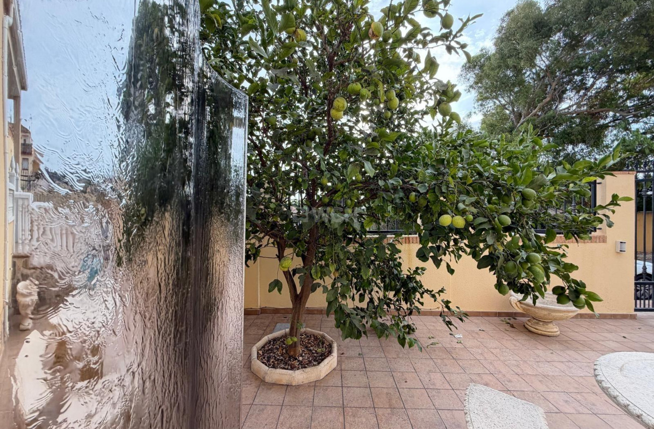 Resale - Villa - Orihuela Costa - Lomas De Don Juan