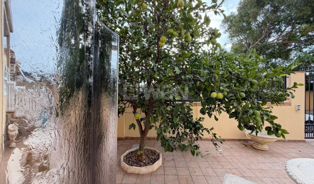 Resale - Villa - Orihuela Costa - Lomas De Don Juan