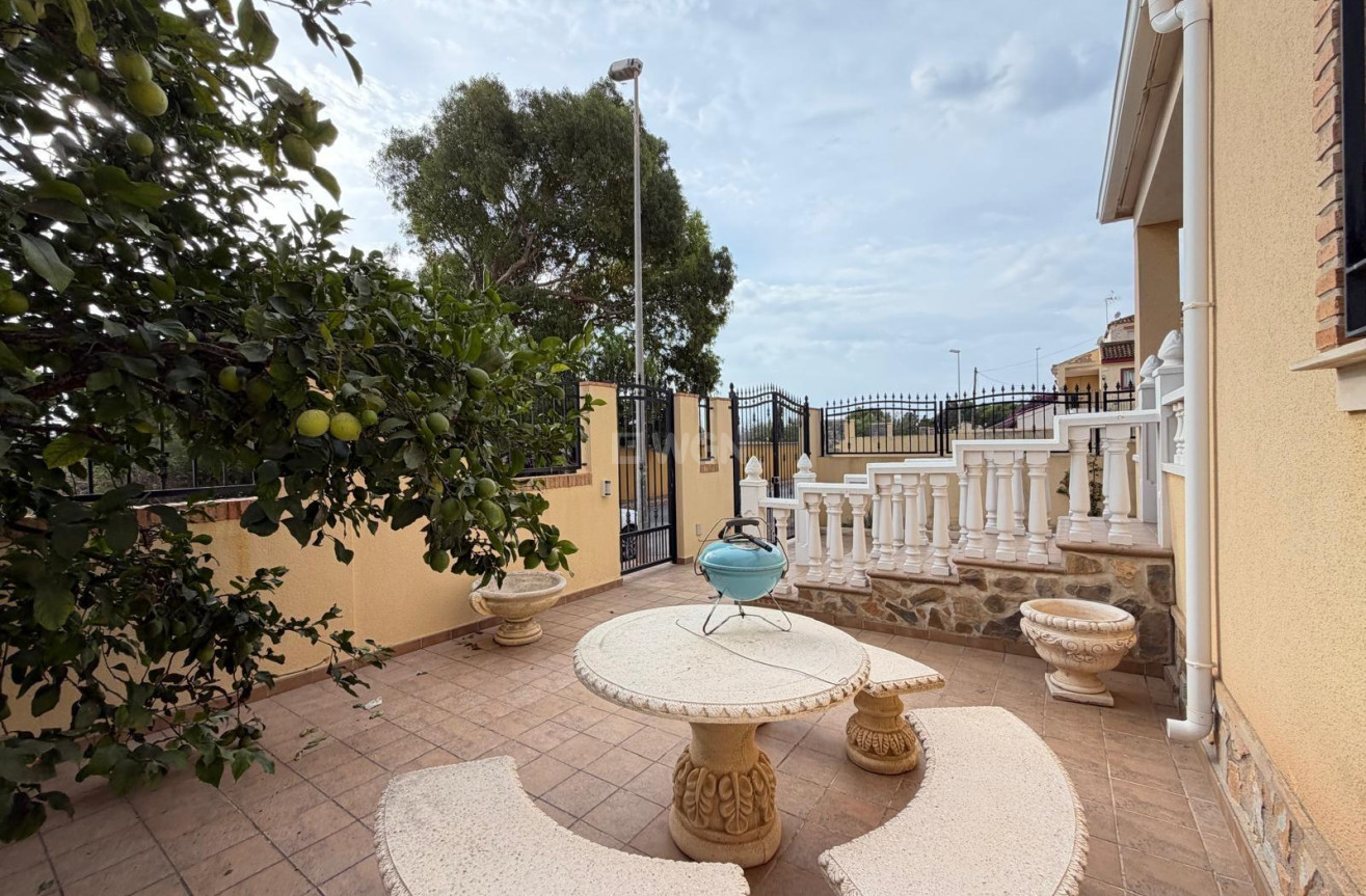 Resale - Villa - Orihuela Costa - Lomas De Don Juan