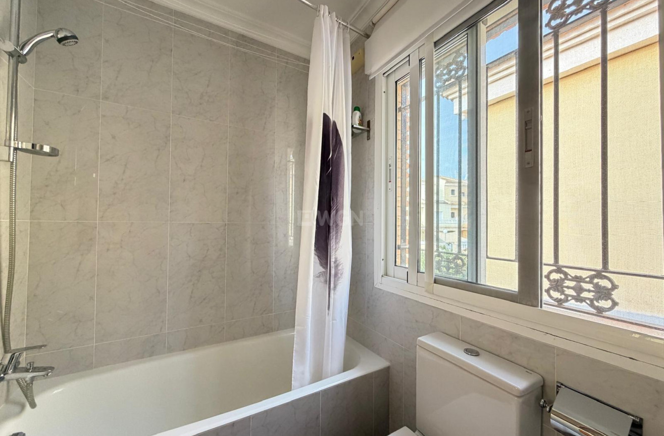 Resale - Villa - Orihuela Costa - Lomas De Don Juan