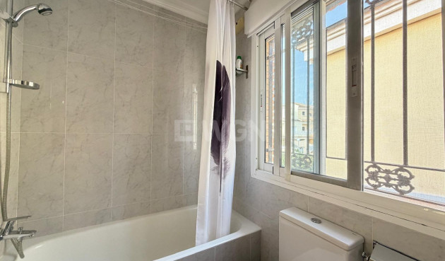 Resale - Villa - Orihuela Costa - Lomas De Don Juan