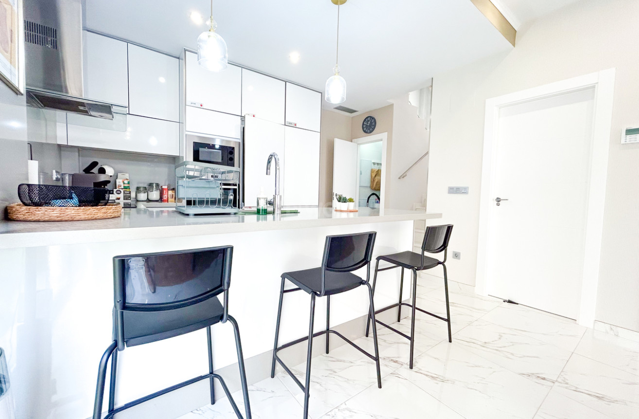 Resale - Villa - Villamartin - Costa Blanca