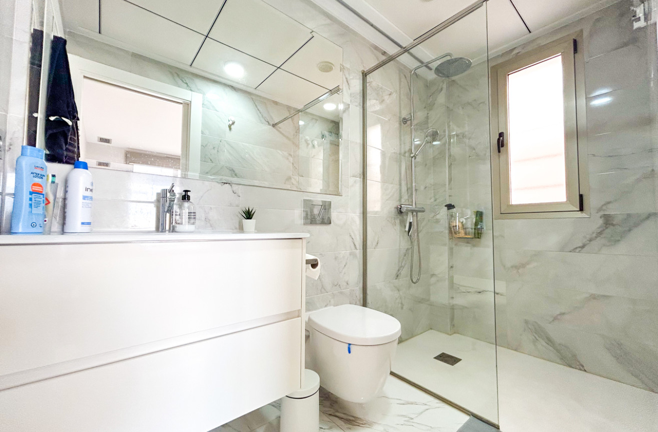 Resale - Villa - Villamartin - Costa Blanca