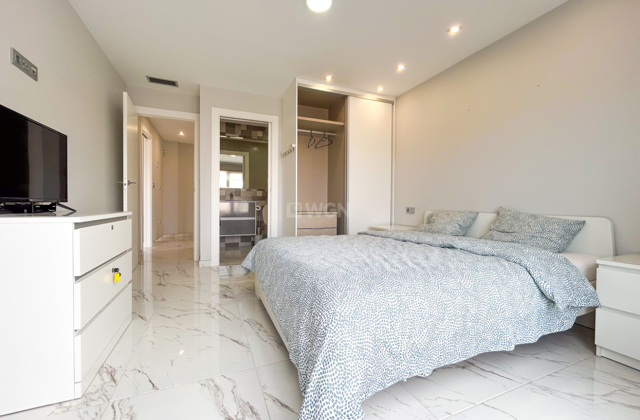 Resale - Villa - Villamartin - Costa Blanca