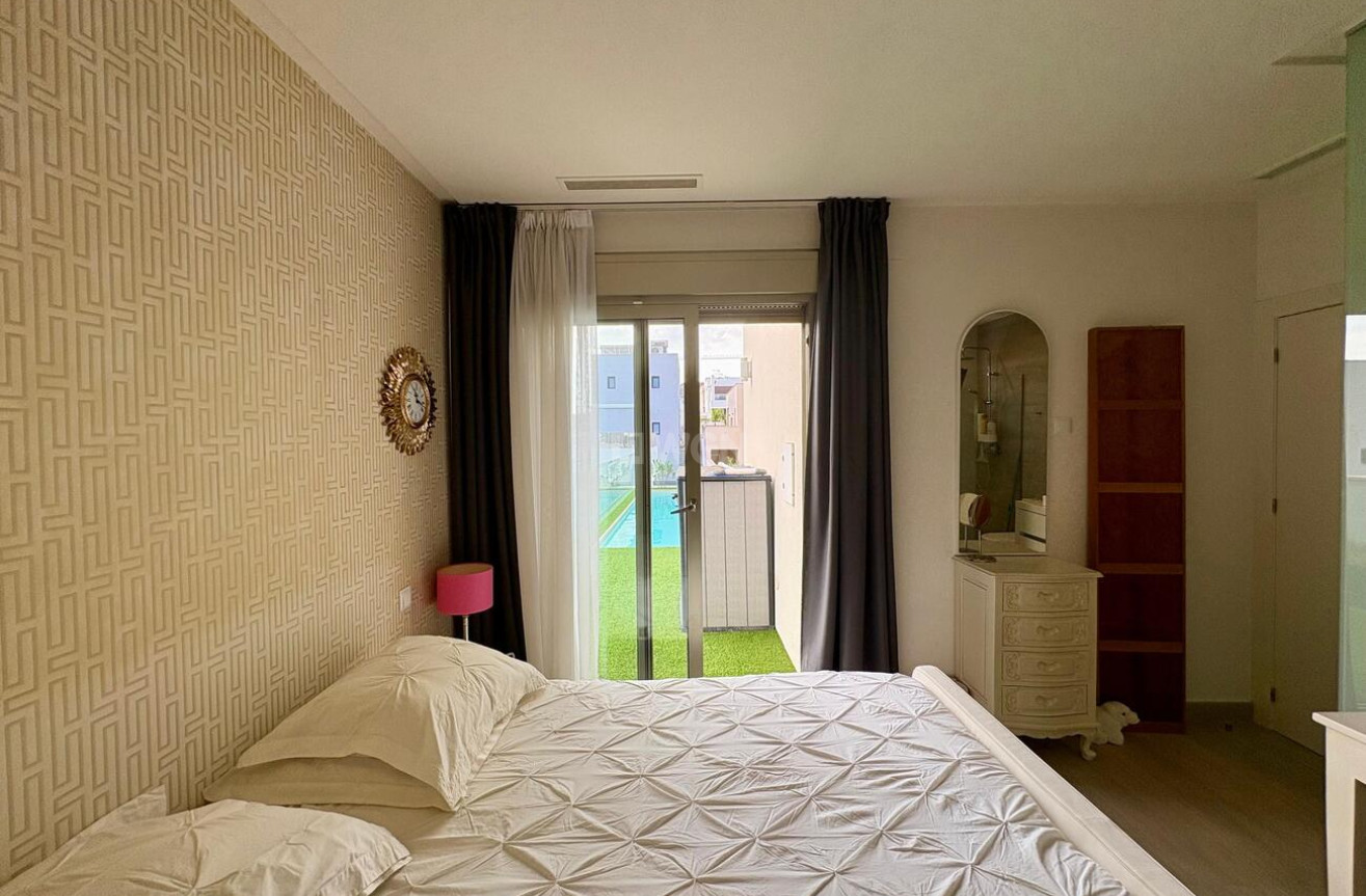 Odsprzedaż - Villa - Benijofar - Costa Blanca