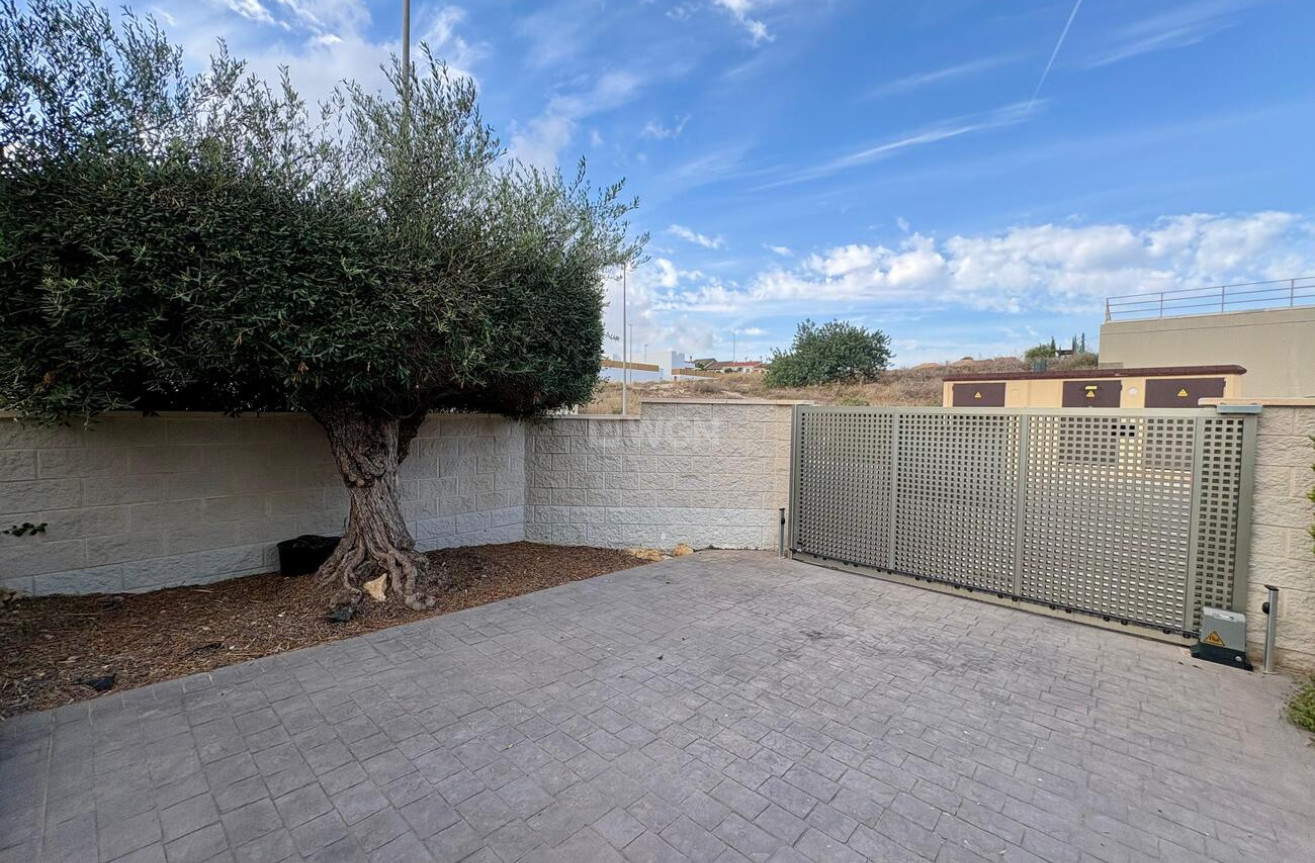 Odsprzedaż - Villa - Benijofar - Costa Blanca