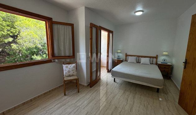 Odsprzedaż - Kamienica - Playa Flamenca - Costa Blanca