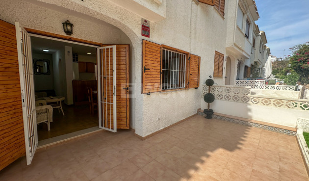 Odsprzedaż - Kamienica - Playa Flamenca - Costa Blanca