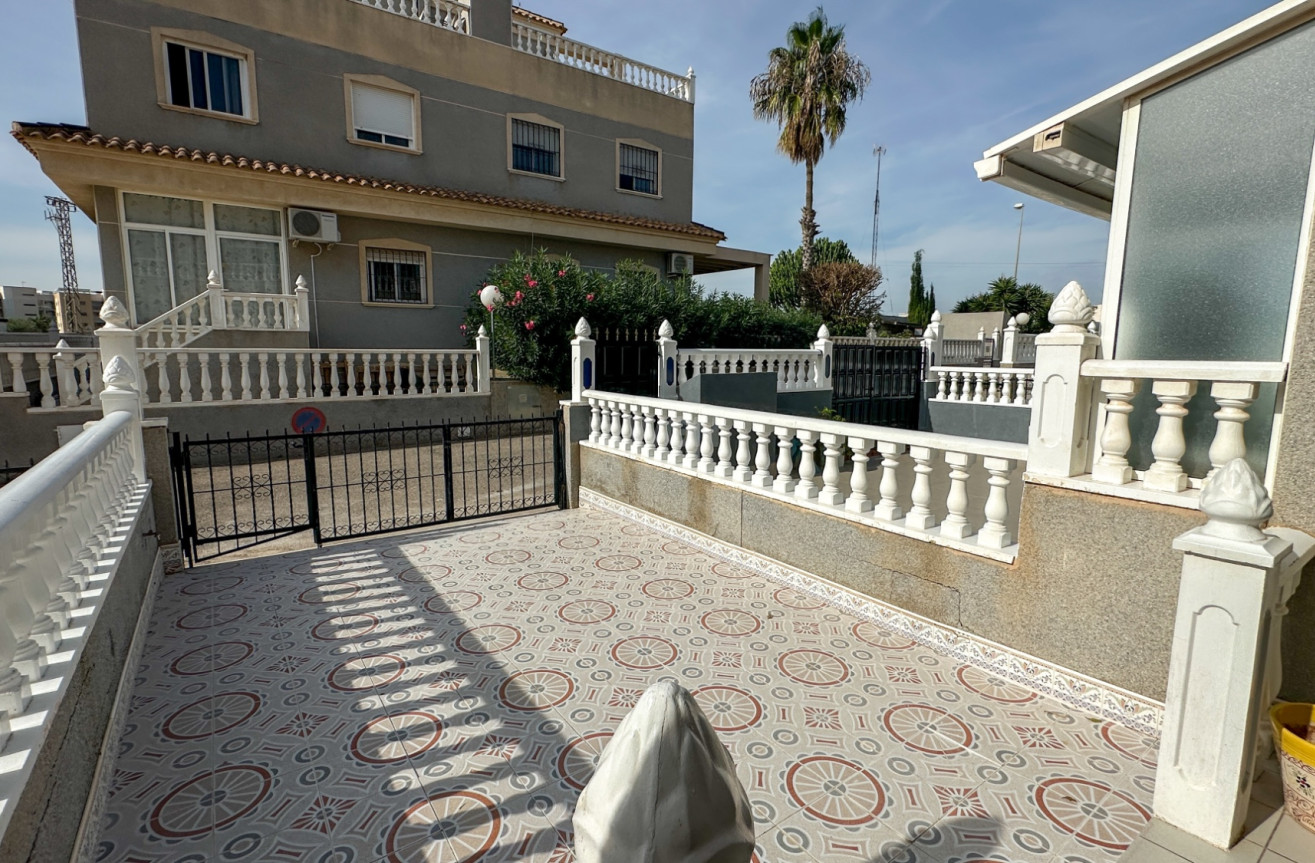 Odsprzedaż - Kamienica - Orihuela Costa - Costa Blanca