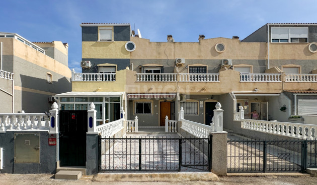 Odsprzedaż - Kamienica - Orihuela Costa - Costa Blanca