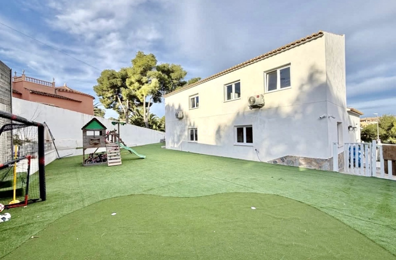 Resale - Villa - Villamartin - Costa Blanca