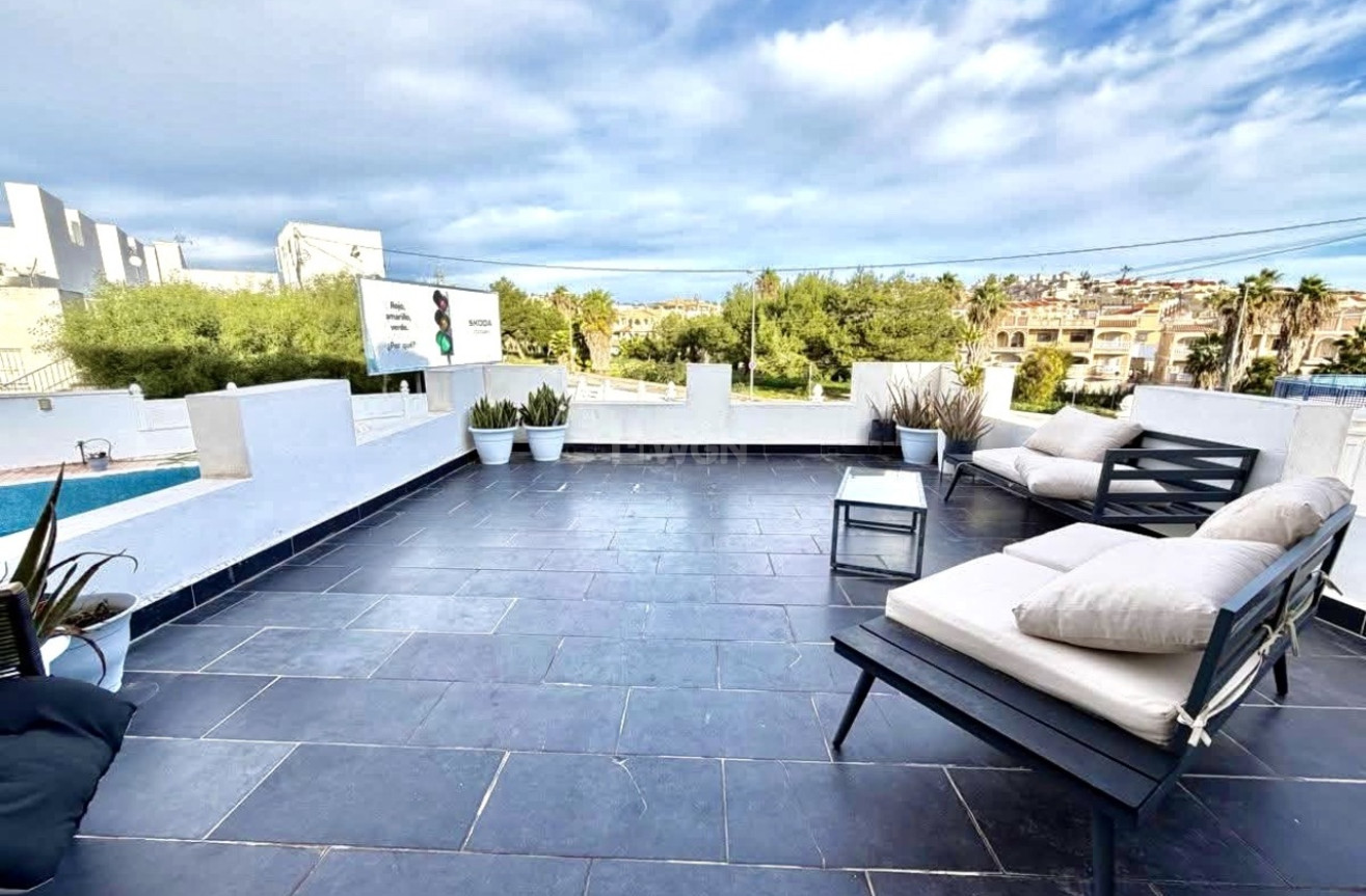Resale - Villa - Villamartin - Costa Blanca