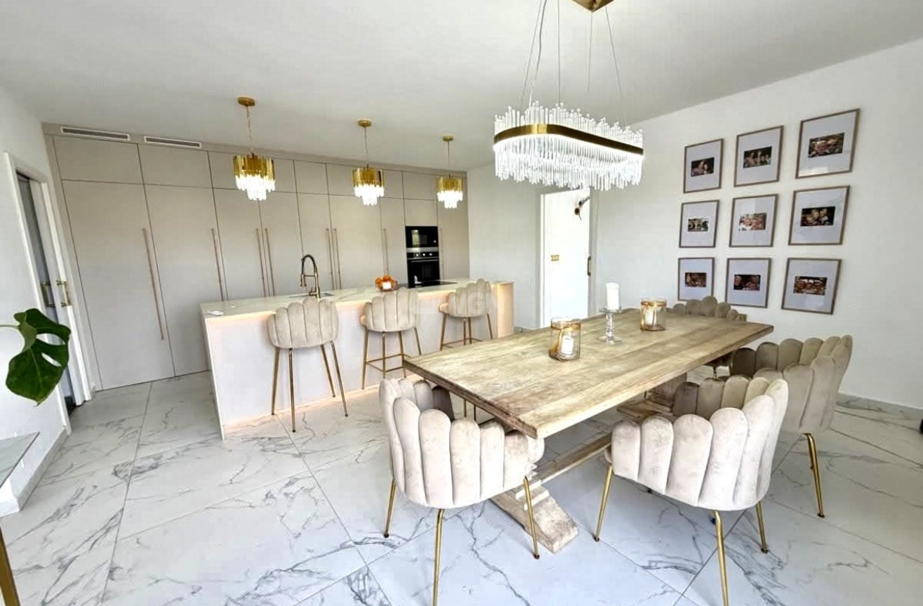 Resale - Villa - Villamartin - Costa Blanca
