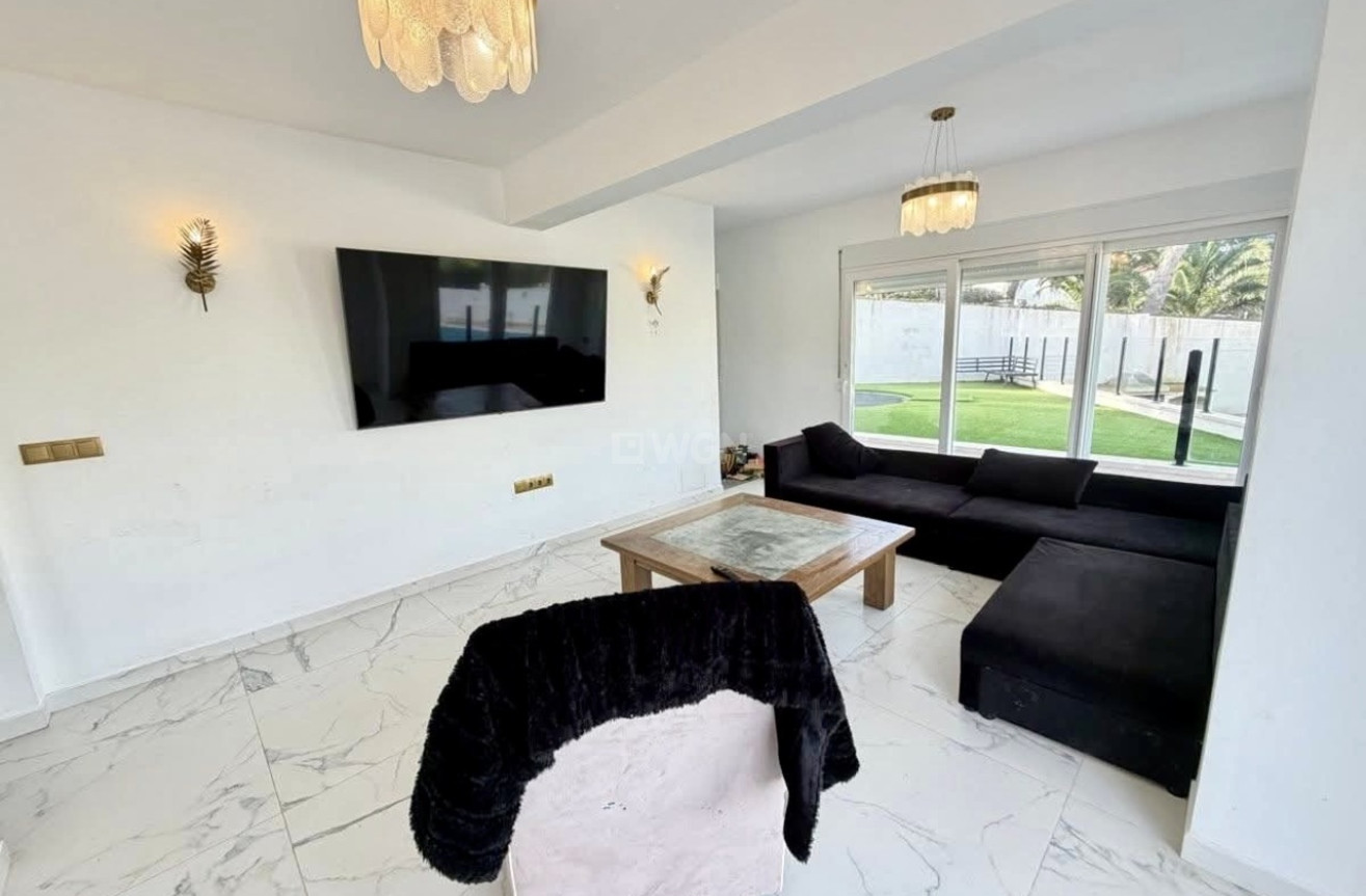 Resale - Villa - Villamartin - Costa Blanca