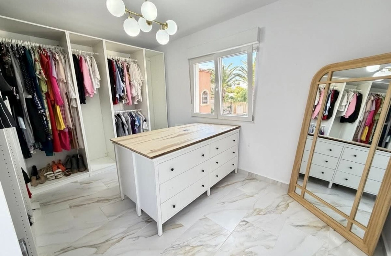 Resale - Villa - Villamartin - Costa Blanca