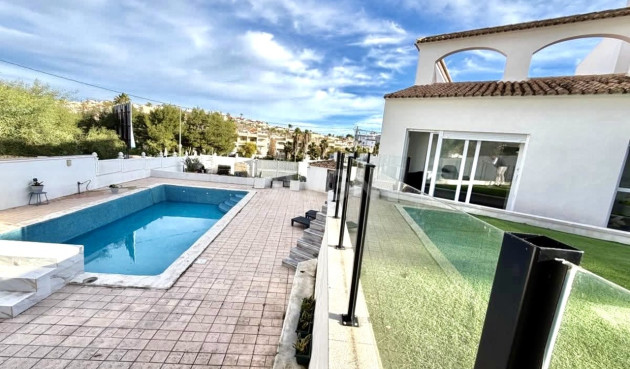 Resale - Villa - Villamartin - Costa Blanca