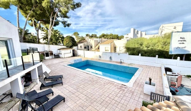 Resale - Villa - Villamartin - Costa Blanca
