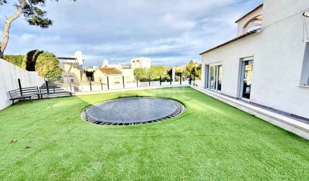 Resale - Villa - Villamartin - Costa Blanca