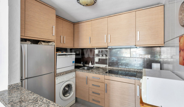 Resale - Apartment / flat - Torrevieja - Costa Blanca