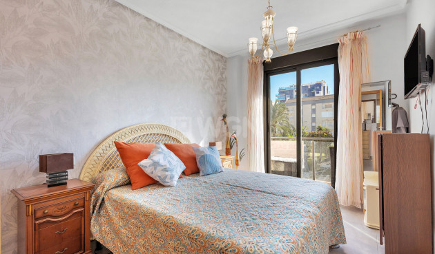 Resale - Apartment / flat - Torrevieja - Costa Blanca