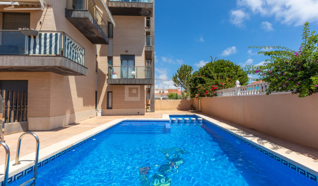 Resale - Apartment / flat - Torrevieja - Costa Blanca