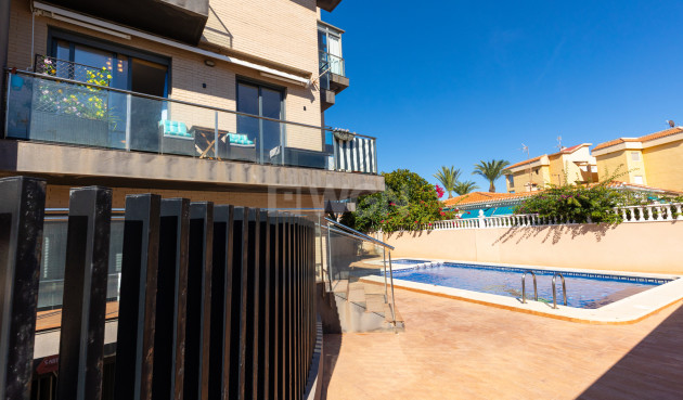 Resale - Apartment / flat - Torrevieja - Costa Blanca