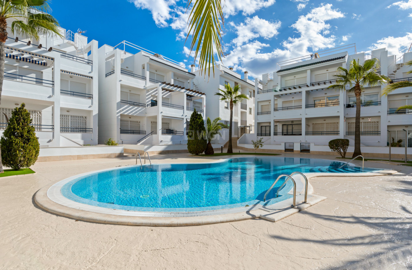 Resale - Apartment / flat - Torrevieja - Costa Blanca