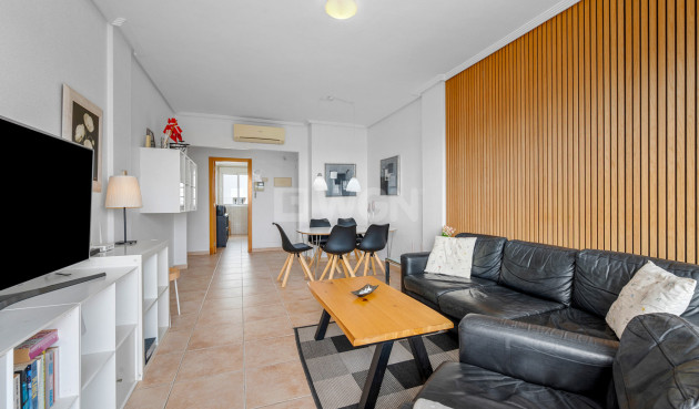Resale - Apartment / flat - Torrevieja - Costa Blanca