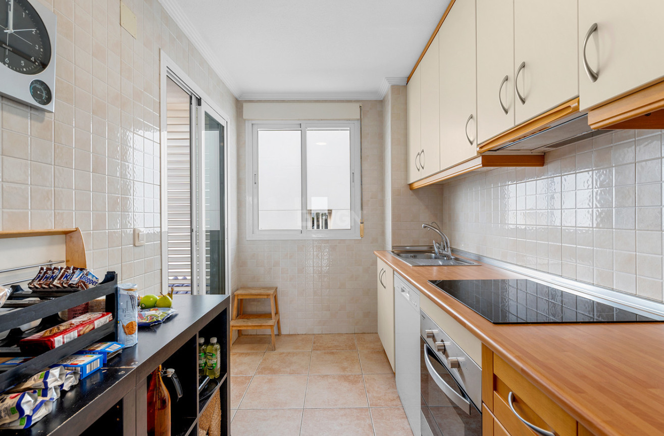 Resale - Apartment / flat - Torrevieja - Costa Blanca