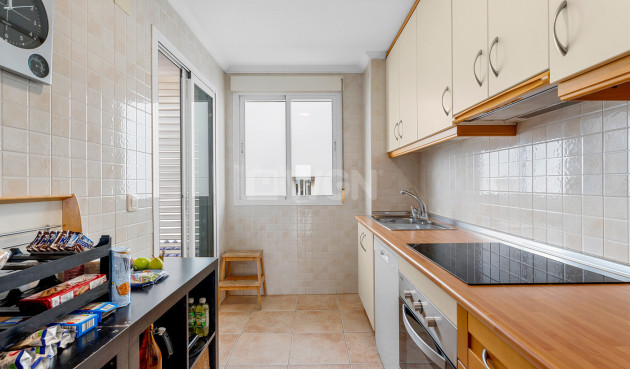 Resale - Apartment / flat - Torrevieja - Costa Blanca
