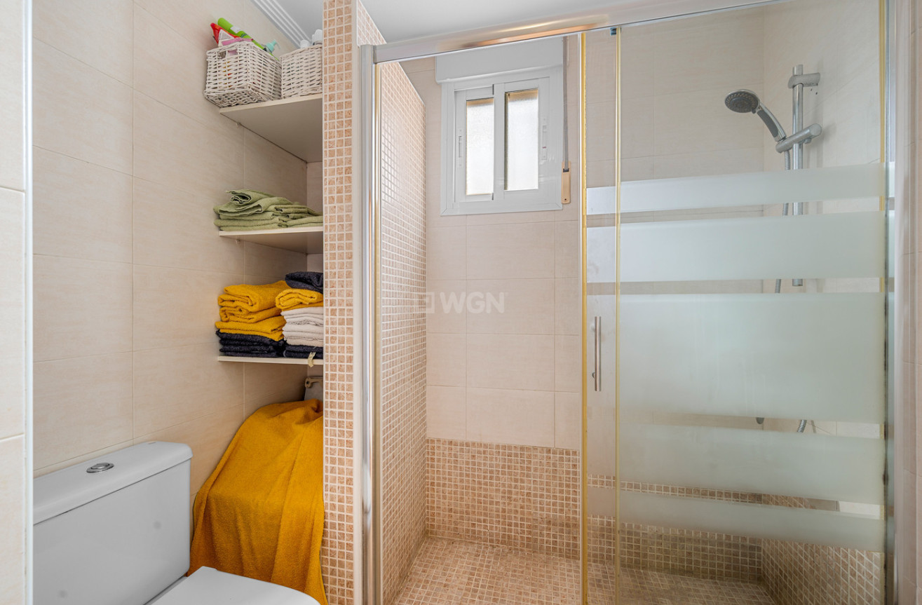 Resale - Apartment / flat - Torrevieja - Costa Blanca